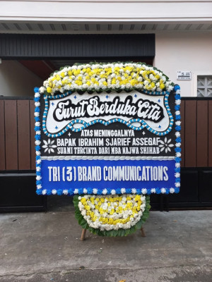 Papan Bunga Duka di Sekanak Raya